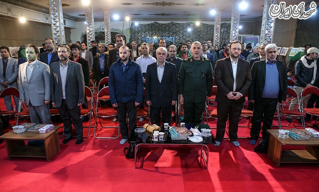 رونمایی از کتاب «گردان ۴۰۹ » رونمایی از کتاب «گردان ۴۰۹ »