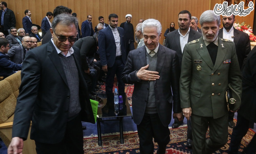 عکس/نوزدهمین نمایشگاه «دستاوردهای پژوهش، فناوری و فن‌بازار»