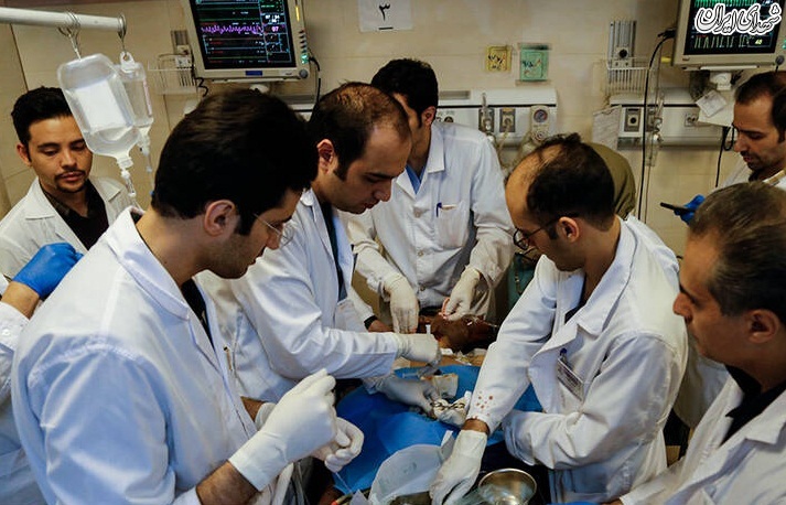 عکس/ مجروحین حادثه واژگونی اتوبوس دانشگاه علوم تحقیقات
