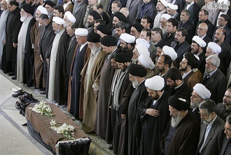 رهبرانقلاب بر پیکر کدام شخصیتها اقامه نماز کردند؟ رهبرانقلاب بر پیکر کدام شخصیتها اقامه نماز کردند؟