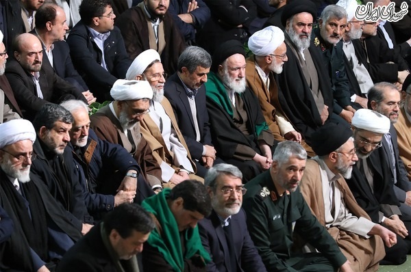 عکس/اقامه نماز برپیکر آیت الله شاهرودی به امامت امام خامنه ای