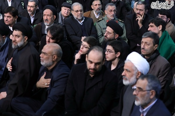 عکس/اقامه نماز برپیکر آیت الله شاهرودی به امامت امام خامنه ای