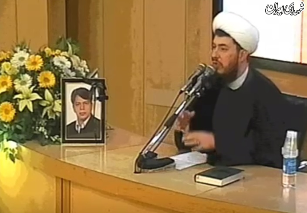 حاشیه های مراسم ختم سلطان قیر +تصاویر حاشیه های مراسم ختم سلطان قیر +تصاویر
