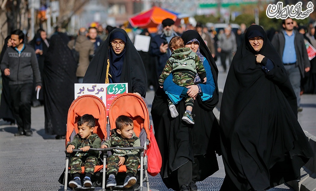 عکس/بزرگداشت حماسه ۹ دی در میدان امام حسین(ع) عکس/بزرگداشت حماسه ۹ دی در میدان امام حسین(ع)