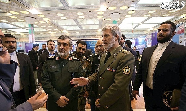 عکس/ رونمایی از موشک کروز برد بلند زمینی هویزه عکس/ رونمایی از موشک کروز برد بلند زمینی هویزه