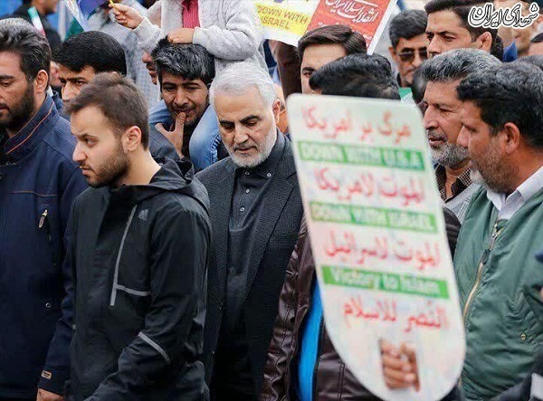 عکس/ حاج قاسم در جشن ۲۲ بهمن کرمان