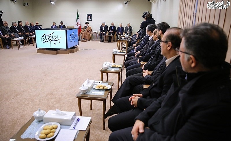 عکس/دیدار جمعی از مسئولان و محققان پژوهشکده علوم شناختی با رهبر معظم انقلاب