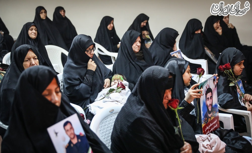 عکس/مراسم گرامیداشت شهدای حادثه تروریستی جاده خاش-زاهدان عکس/مراسم گرامیداشت شهدای حادثه تروریستی جاده خاش-زاهدان