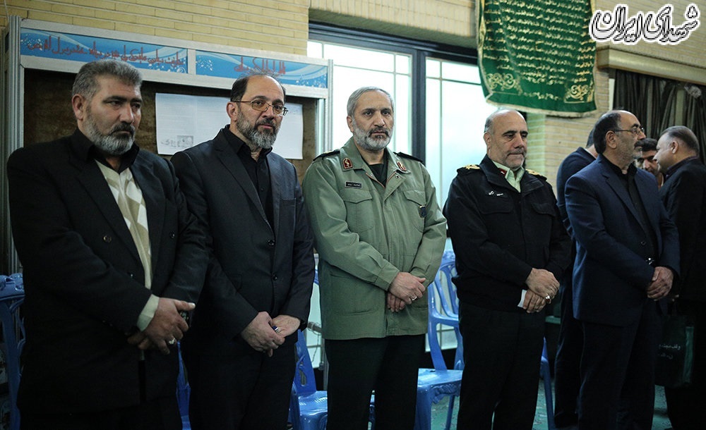 عکس/گرامیداشت سالروز شهدای حادثه خیابان پاسداران عکس/گرامیداشت سالروز شهدای حادثه خیابان پاسداران