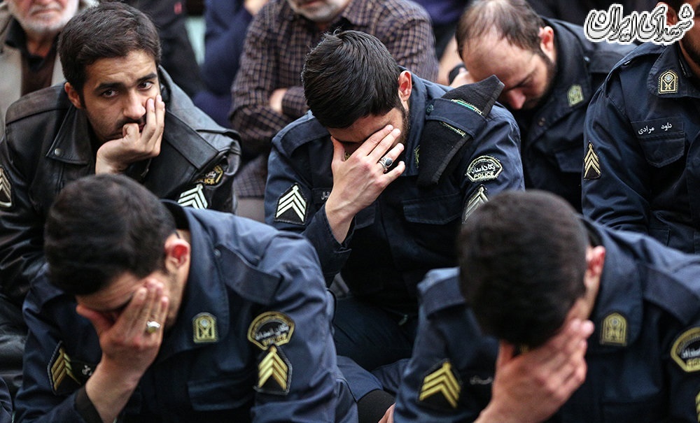 عکس/گرامیداشت سالروز شهدای حادثه خیابان پاسداران عکس/گرامیداشت سالروز شهدای حادثه خیابان پاسداران