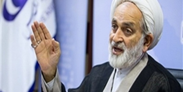 دادگاه علنی جهانگیری و فریدون نشان دهنده عمق فسادشان به مردم دادگاه علنی جهانگیری و فریدون نشان دهنده عمق فسادشان به مردم