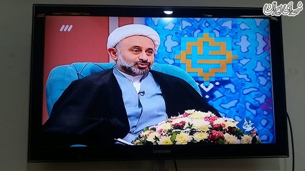 عکس/ منبری پرحاشیه کارشناس «سمت خدا» شد!