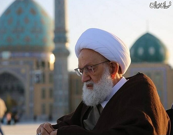 عکس/ آیت‌الله عیسی‌قاسم در مسجد جمکران