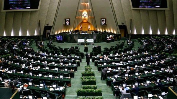 نامه نمایندگان به آملی:اجرای الزامات FATF عامل قفل شدن اقتصاد نامه نمایندگان به آملی:اجرای الزامات FATF عامل قفل شدن اقتصاد