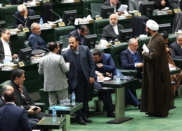 جلسات مجلس ۳ شیفته شد جلسات مجلس ۳ شیفته شد