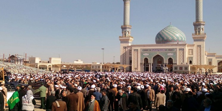 آغاز مراسم تشییع پیکر آیت الله مومن در قم آغاز مراسم تشییع پیکر آیت الله مومن در قم