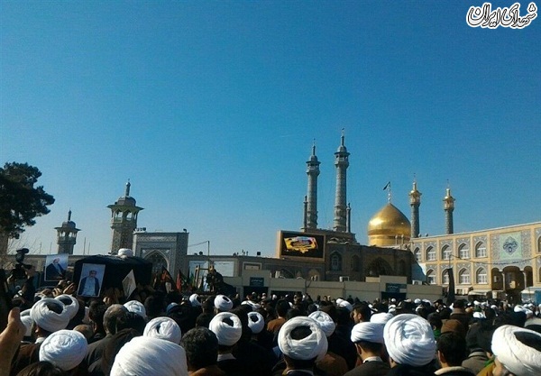 پیکر آیتالله مؤمن در حرم مطهر حضرت معصومه (س) آرام گرفت پیکر آیتالله مؤمن در حرم مطهر حضرت معصومه (س) آرام گرفت