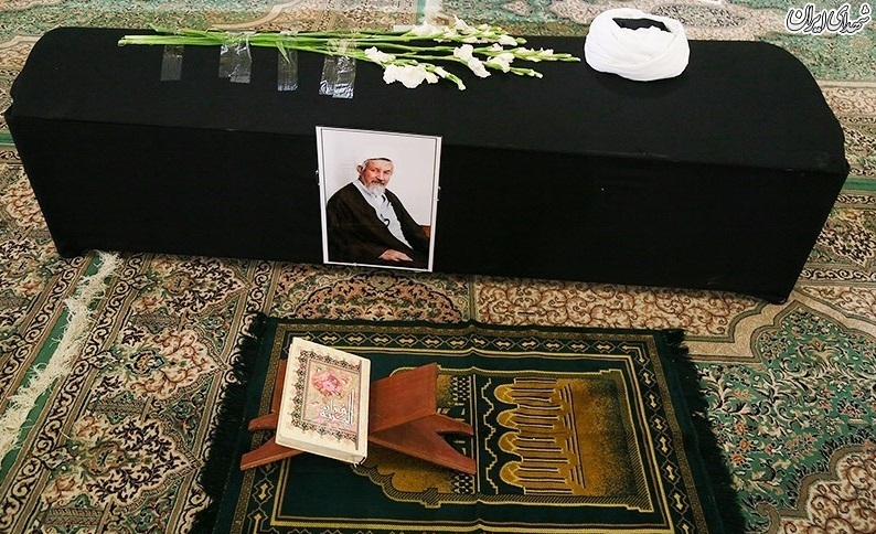 عکس/تشییع پیکر آیت‌الله محمد مؤمن درقم