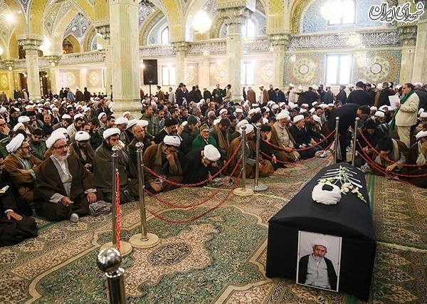 عکس/تشییع پیکر آیت‌الله محمد مؤمن درقم