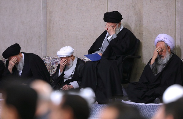 مراسم بزرگداشت آیتالله مؤمن در محضر امام خامنهای برگزار شد مراسم بزرگداشت آیتالله مؤمن در محضر امام خامنهای برگزار شد
