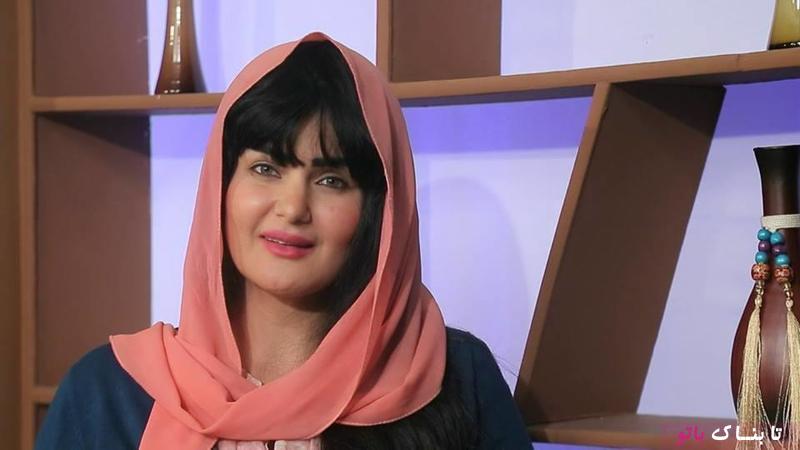 حجاب عجیب مجری زن برای اجرای برنامه دینی! + عکس