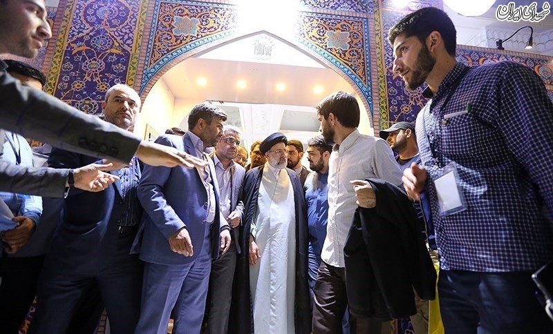 عکس/ حضور رئیسی در نمایشگاه بین المللی کتاب