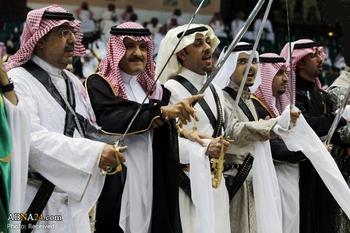 سران عرب! بدانید آمریکا به زینت زنانتان هم رحم...! سران عرب! بدانید آمریکا به زینت زنانتان هم رحم...!