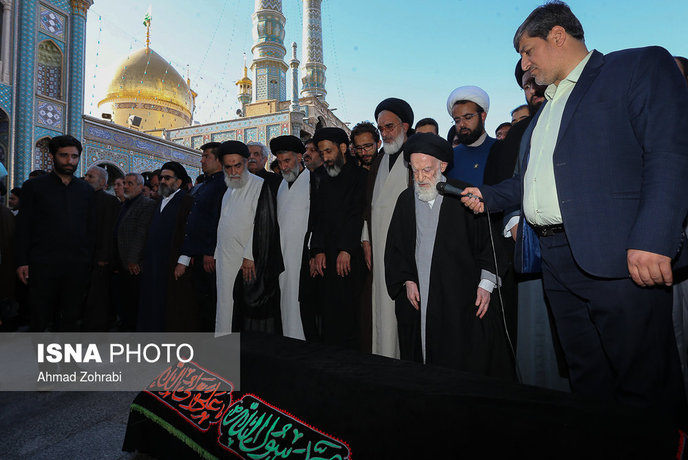 مراسم تشییع پیکر حجت‌الاسلام طباطبایی در قم