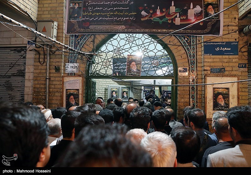 برخورد سرد خطیب مشهور تهران با حسین فریدون برخورد سرد خطیب مشهور تهران با حسین فریدون