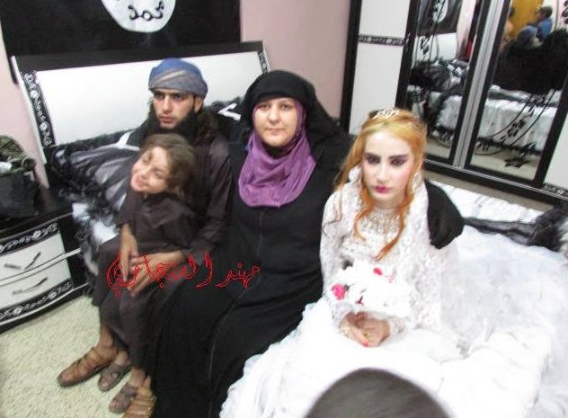 جشن عروسی یک داعشی در شمال عراق + عکس جشن عروسی یک داعشی در شمال عراق + عکس