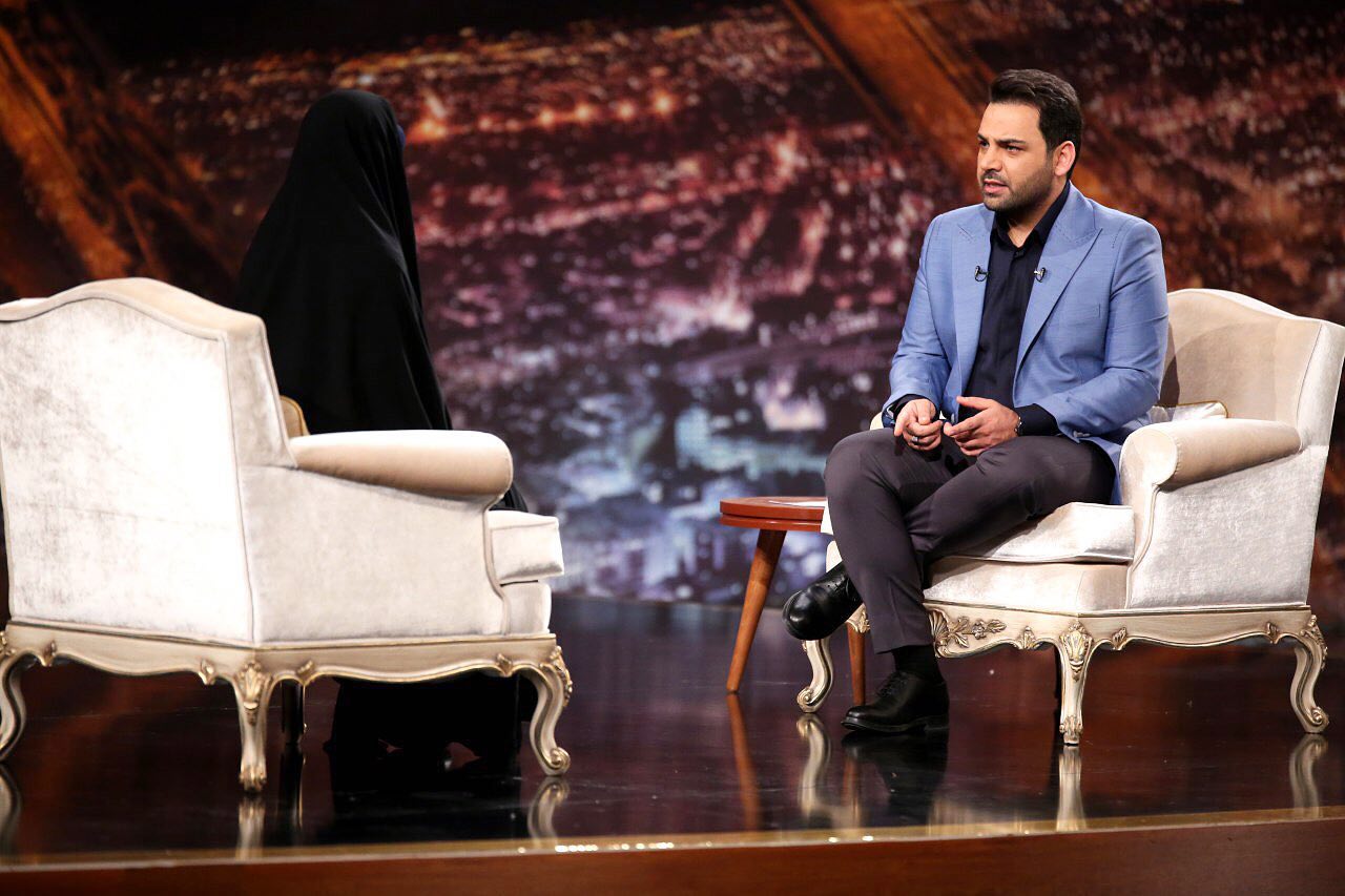 عصبانیت علیخانی از گریه ادامهدار مهمان ماه عسل عصبانیت علیخانی از گریه ادامهدار مهمان ماه عسل