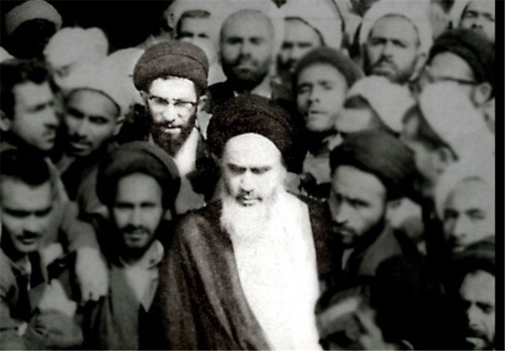 تحلیلی بر شرایط سیاسی پس از ارتحال بنیانگذار انقلاب و اقتضائات رهبر دوم تحلیلی بر شرایط سیاسی پس از ارتحال بنیانگذار انقلاب و اقتضائات رهبر دوم