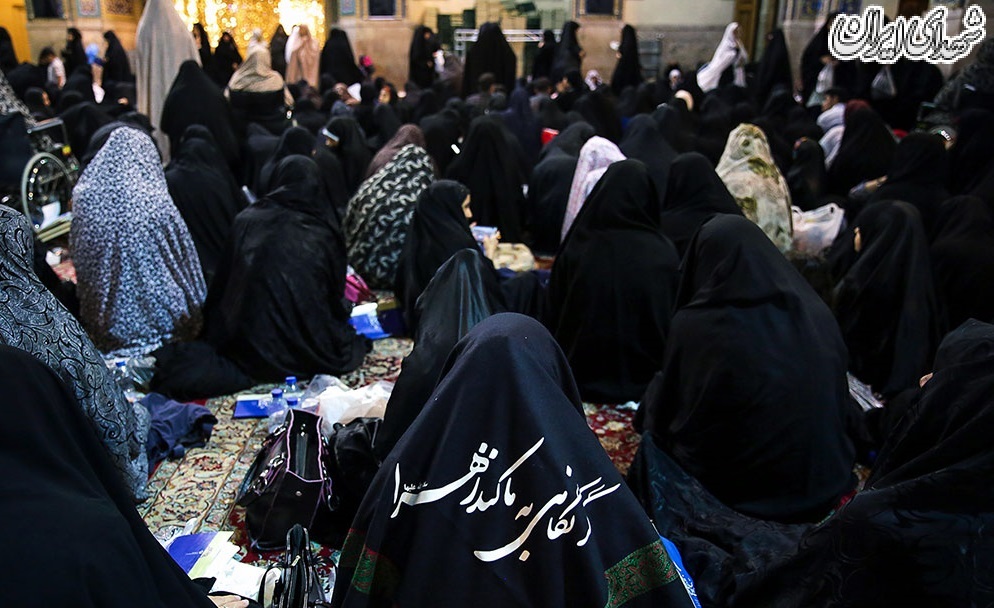 عکس/مراسم احیای شب نوزدهم ماه رمضان در حرم امام رضا (ع)