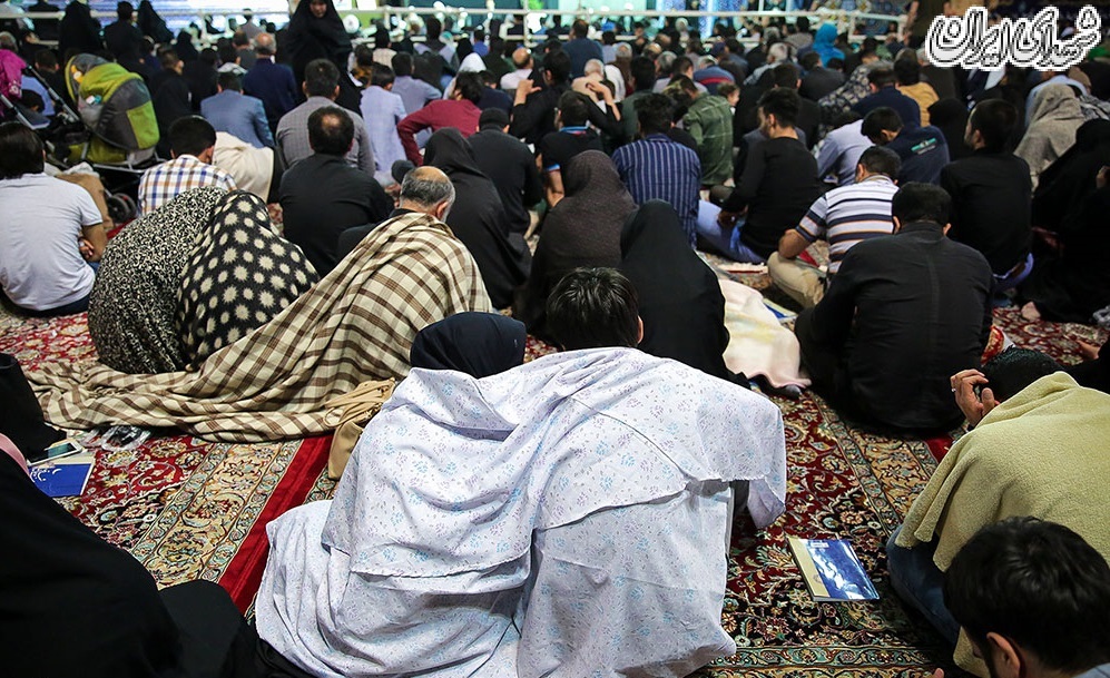 عکس/مراسم احیای شب نوزدهم ماه رمضان در حرم امام رضا (ع)