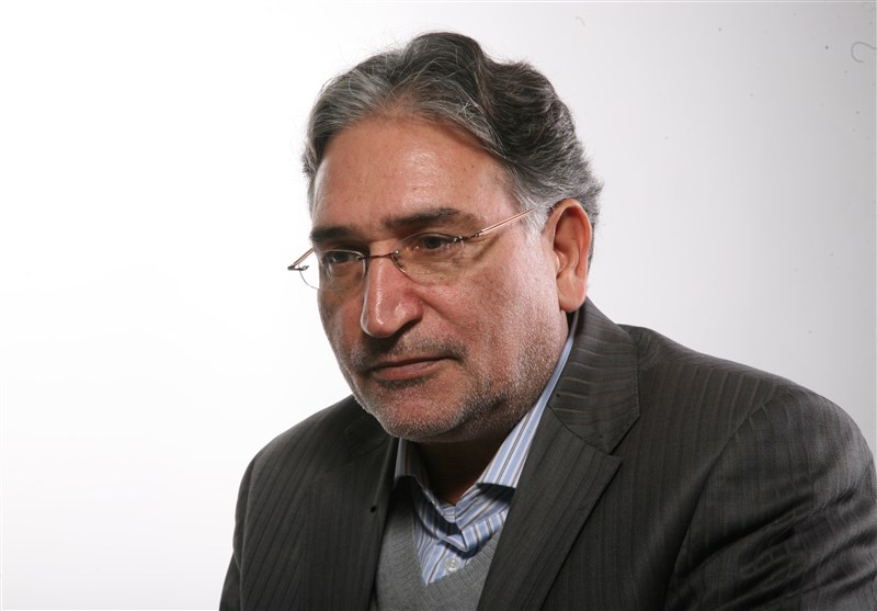 درخواست نوری زاد از رهبر انقلاب برای خروج از کشور درخواست نوری زاد از رهبر انقلاب برای خروج از کشور