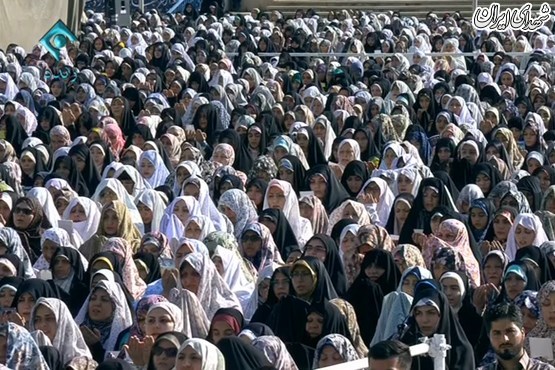 نماز عید فطر به امامت رهبر انقلاب / تصاویر