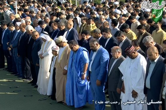 نماز عید فطر به امامت رهبر انقلاب / تصاویر