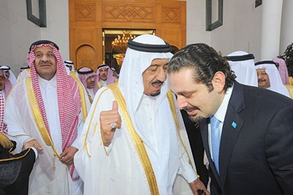 سعد حریری نماز عید فطر را در کنار ملک سلمان خواند