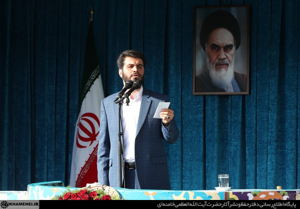 متن اشعار مطیعی در نماز عید فطر/ای نشسته صف اول! به عدالت برخیز متن اشعار مطیعی در نماز عید فطر/ای نشسته صف اول! به عدالت برخیز