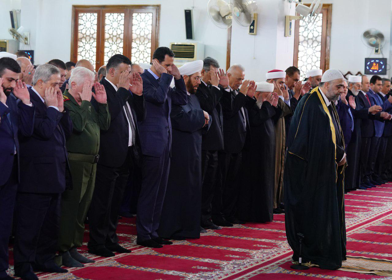 حضور بشار اسد در نماز عید فطر طرطوس + عکس