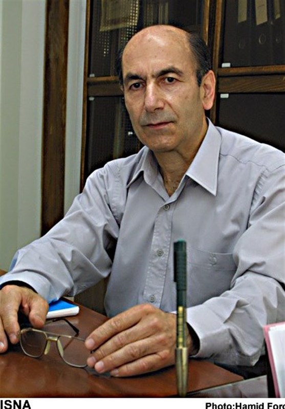 ۱۶ امضاکننده ۱۶ امضاکننده