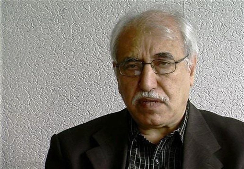 ۱۶ امضاکننده ۱۶ امضاکننده