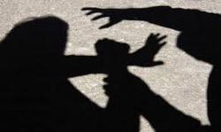 پدر دانش آموز: به پسرم فیلم مستهجن و مشروب...!