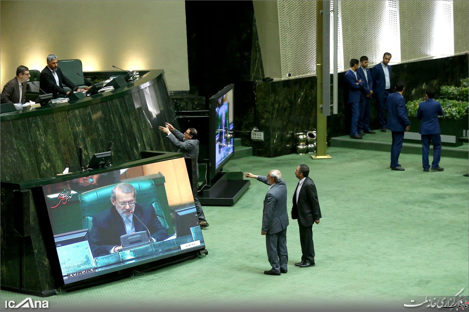 روایت تصویری: پیروزی لاریجانی یا فراکسیون امید؟!