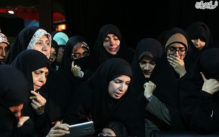 مراسم وداع با پیکر دو شهید تازه تفحص شده