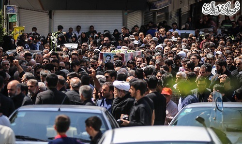 تشییع پیکر شهید محمد عزیزی پس از 37 سال