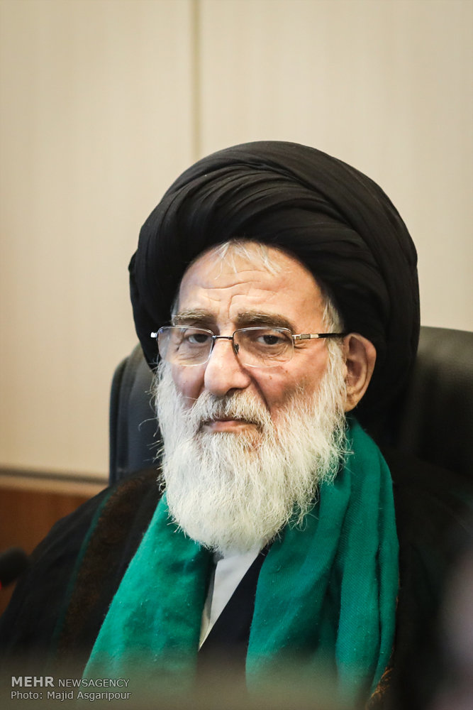 اثرات عجیب بیماری بر چهره آیت الله شاهرودی + عکس