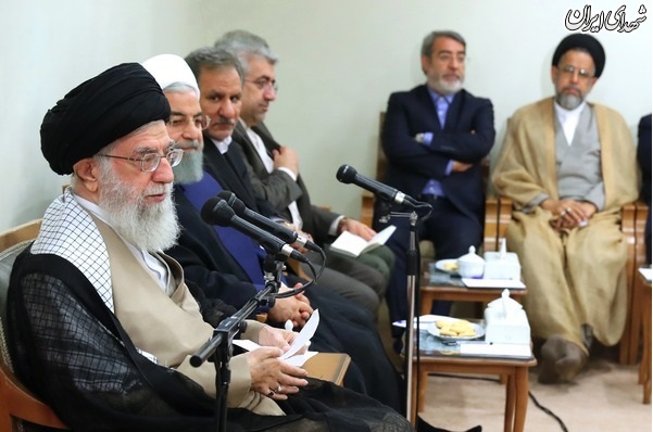 با متخلفان در هر سطحی که هستند برخورد شود/مسئولان باید میان مردم و کارگران بروند