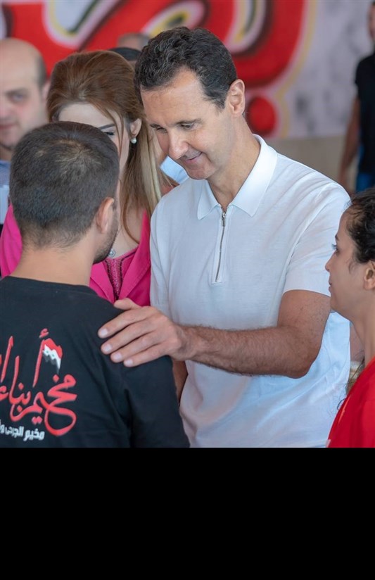 دیدار بشار اسد و همسرش با مجروحان و فرزندان شهدا دیدار بشار اسد و همسرش با مجروحان و فرزندان شهدا