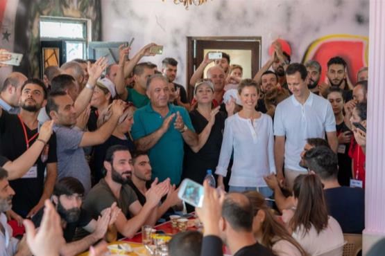 دیدار بشار اسد و همسرش با مجروحان و فرزندان شهدا دیدار بشار اسد و همسرش با مجروحان و فرزندان شهدا